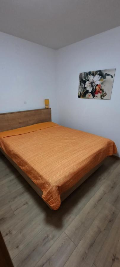 Apartmani Marta Marina Buitenkant foto