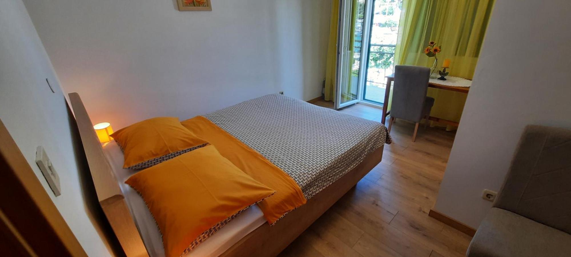 Apartmani Marta Marina Buitenkant foto