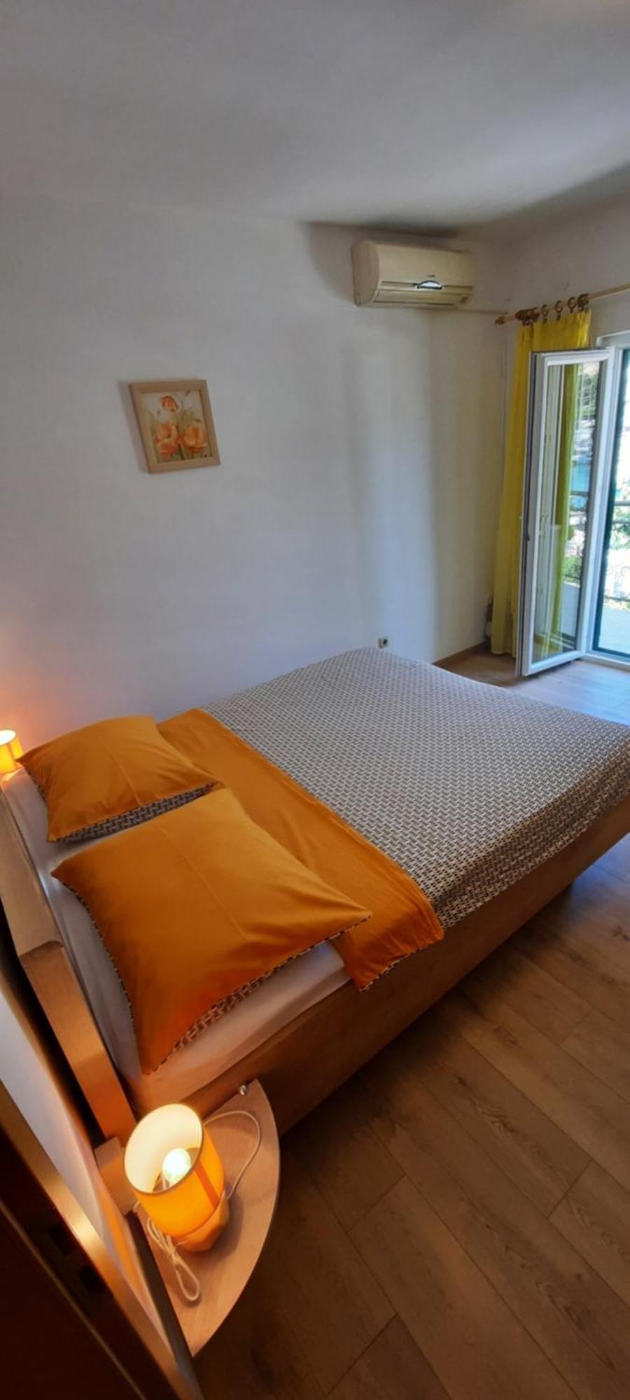 Apartmani Marta Marina Buitenkant foto